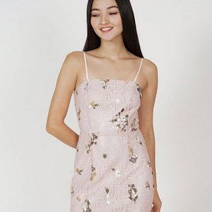 MDS BNWT Gaura Ruffled Dress in Pink Floral